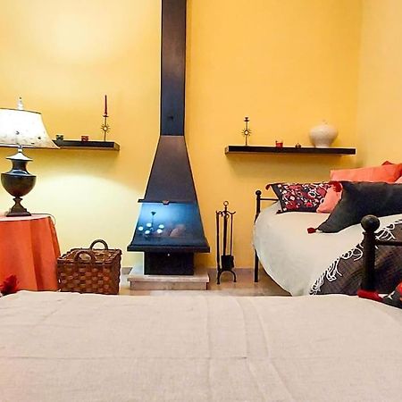 Apartamento Suite Alameda De Hercules Sevilla Kültér fotó