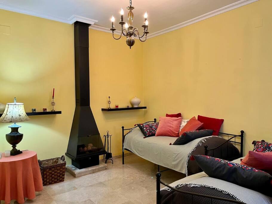 Apartamento Suite Alameda De Hercules Sevilla Kültér fotó